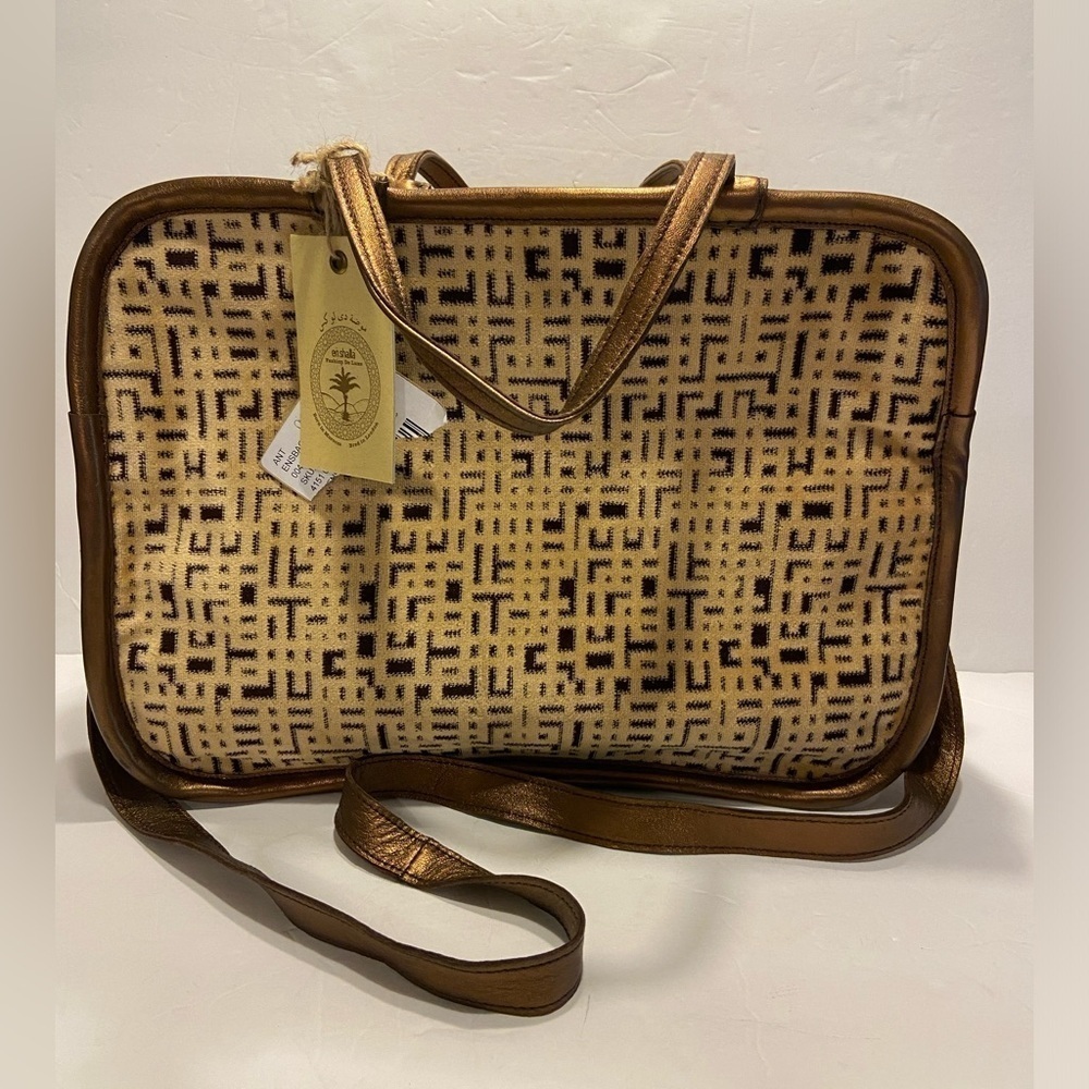 En Shalla Golden Metallic Velvet Handbag Crossbody Purse Shoulder Bag